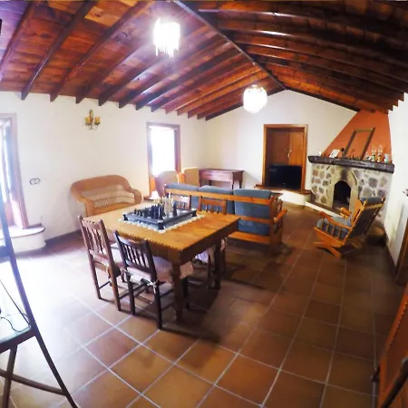 別荘 Rural House, Quiet Environment. Pool. Jacuzzi. Free Wifi *