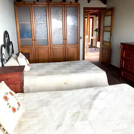別荘 Rural House, Quiet Environment. Pool. Jacuzzi. Free Wifi *