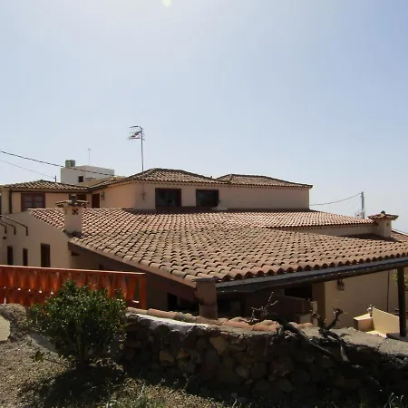 Rural House, Quiet Environment. Pool. Jacuzzi. Free Wifi * Vilaflor